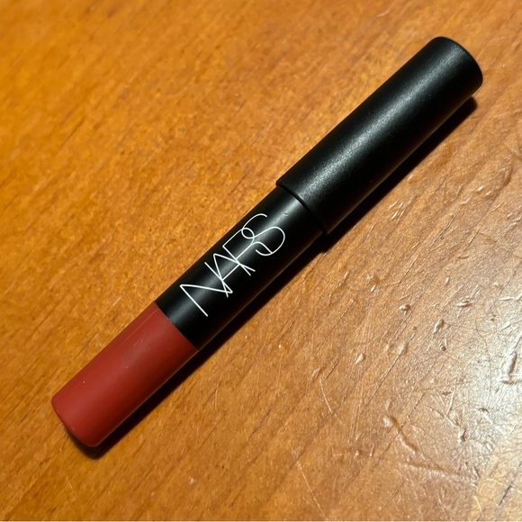 NARS Velvet Matte Lip Pencil Dolce Vita - Picture 6 of 16